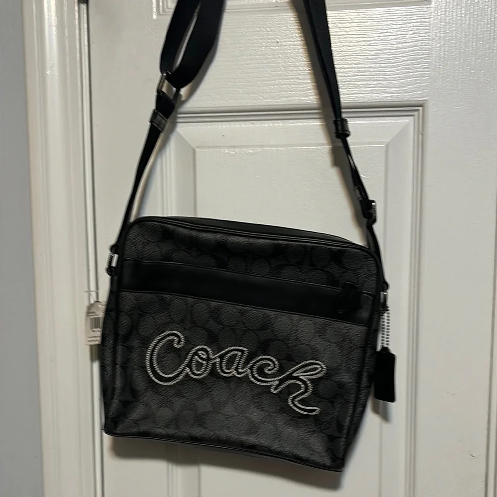 Coach Men's Black Crossbody messenger Bag F37558 NWT